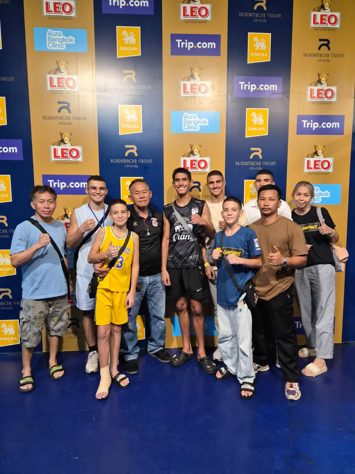 Lyam Adrar signe une victoire par TKO 2 au Rajadamnern